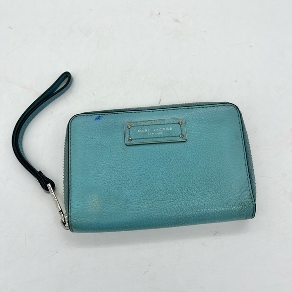 Marc Jacobs Women’s Turquoise Blue Genuine Pebbled Leather Wristlet Wallet - Picture 6 of 10
